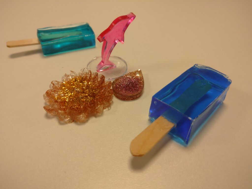 AM:創作～レジン～、PM:振り返り