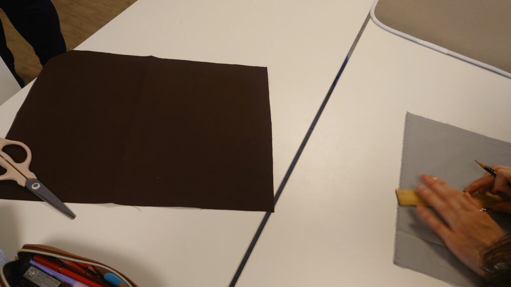 AM　裁縫（ランチョンマット）　　　　　　　　　　PM　モルック・自主活動　